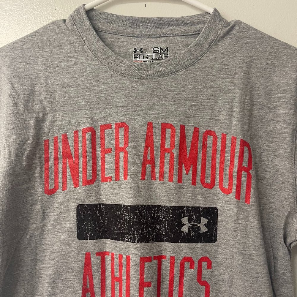 NWT Under Armour Gray Short Sleeve Tee - Picture 2 of 3